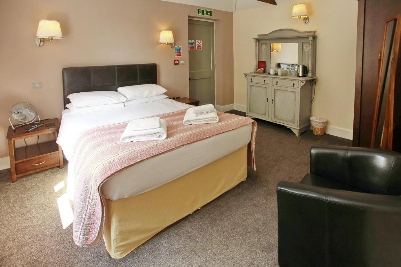 The Barleycorn Hotell Marlborough Eksteriør bilde